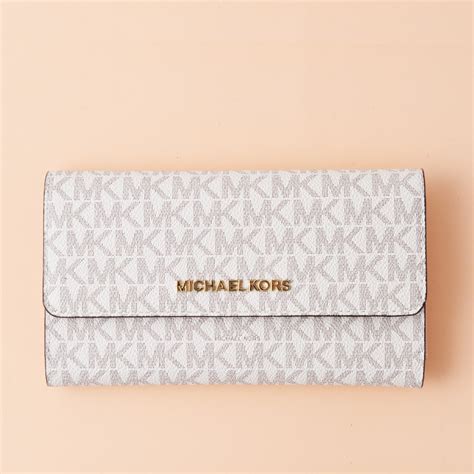 michael kors soft pink signature wallet|Michael Kors signature wallet vanilla.